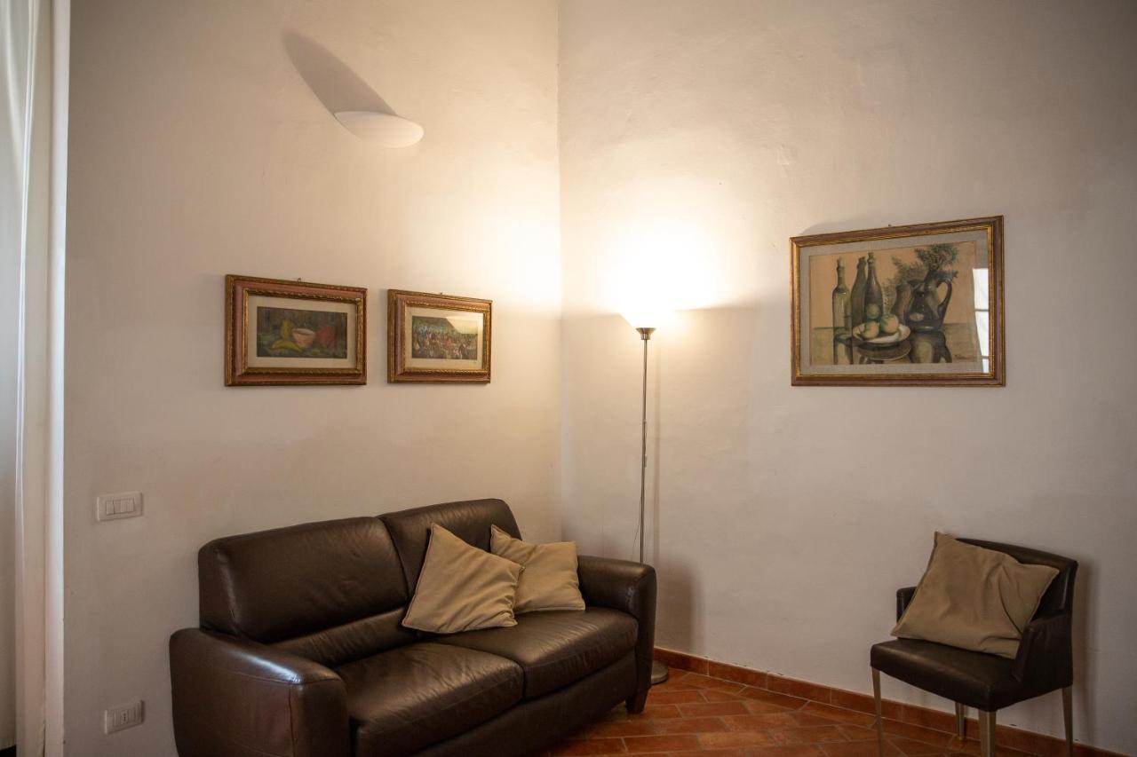 Lovely One Bedroom Apartment Nearby Ponte Vecchio ฟลอเรนซ์ ภายนอก รูปภาพ